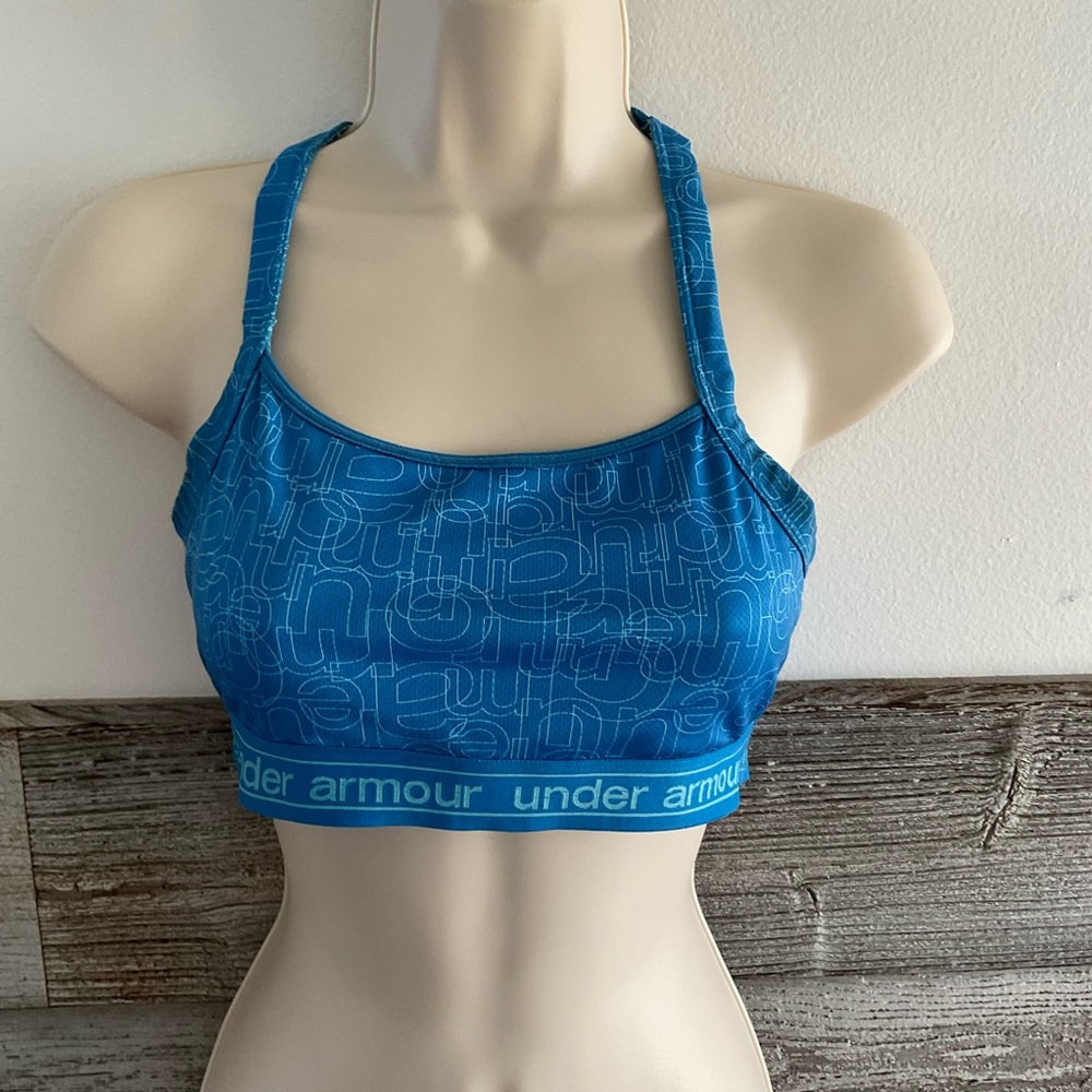 Under Armour spell-out logo sports bra size medium 34/36